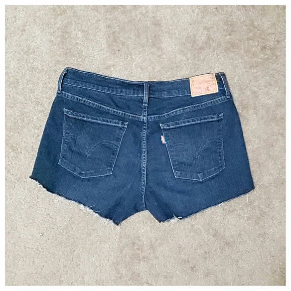 Vintage Levi's High Rise Cut Off Shorts - Picture 2 of 8
